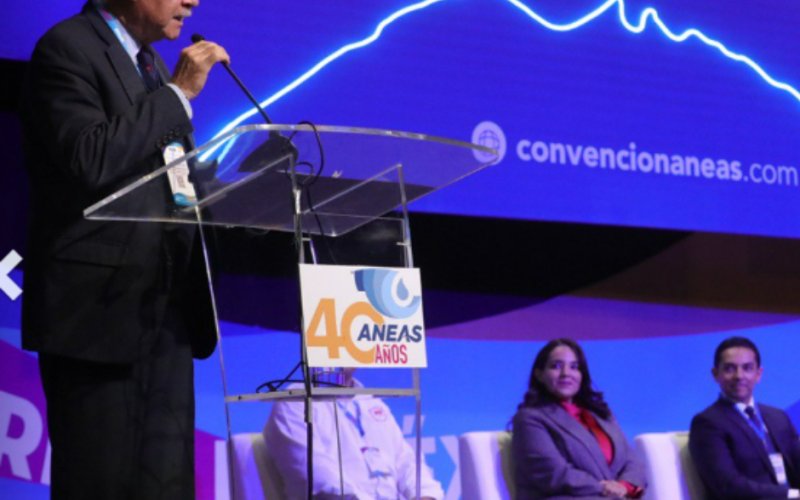 Javier Navarro inaugura Expo 2023 ANEAS