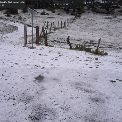 Sorpresiva caída de aguanieve cubre municipios del Sur