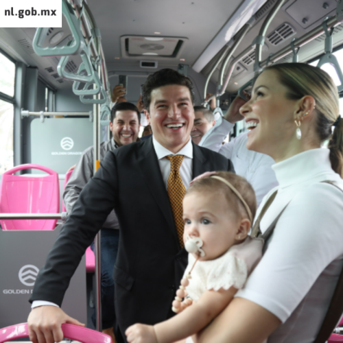 Samuel García renueva transporte público con 300 unidades