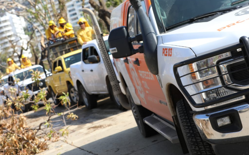 Protección Civil Nuevo León en labores de rescate en Guerrero