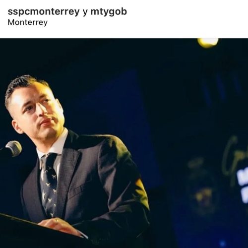 Reconocimiento a policías de Monterrey por su lealtad