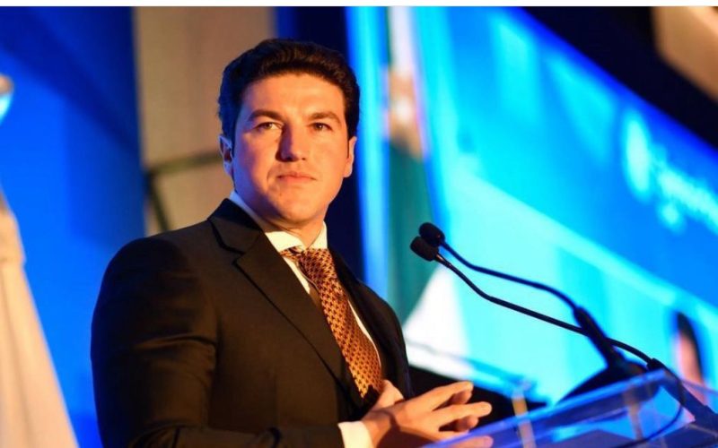 Samuel García expone aumento en el consumo de agua