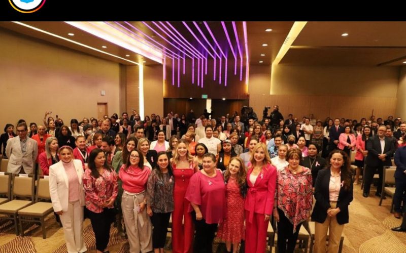Reconocen a mujeres sobrevivientes del Cáncer de Mama