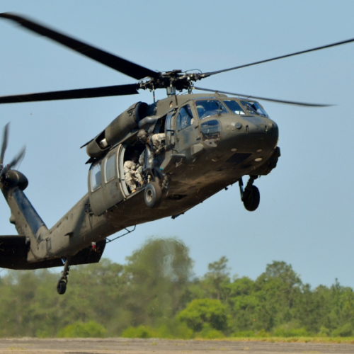 Listo para operar el helicóptero Black Hawk en Nuevo León