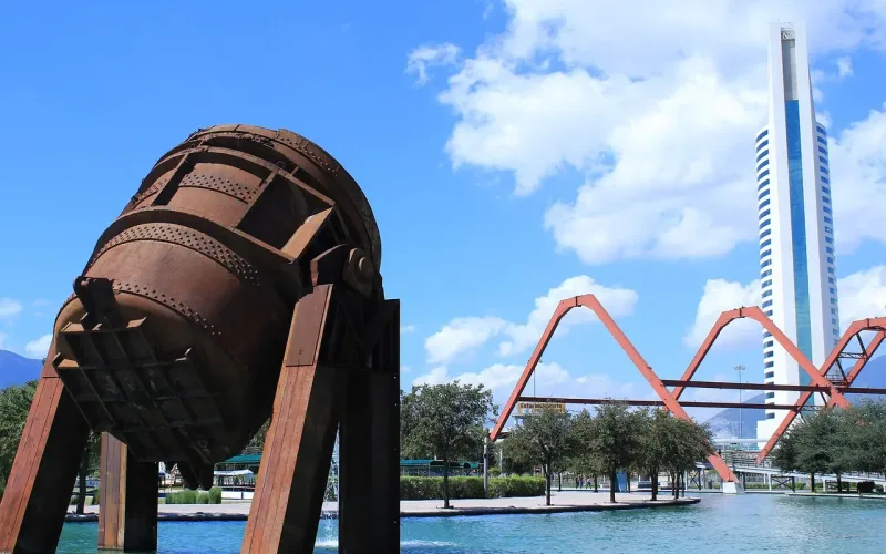 Crecimiento de inversión extranjera destacado en Glosa de NL