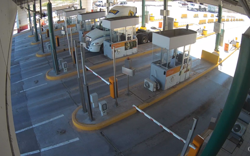 Suspensión de Revisiones Exhaustivas en el Puente Internacional Colombia: Avance en el Comercio para Nuevo León